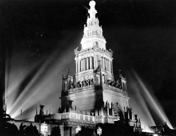 Nighttime view of the "Tower of Jewels" at the Panama-Pacific Exposition in San Francisco, 1915